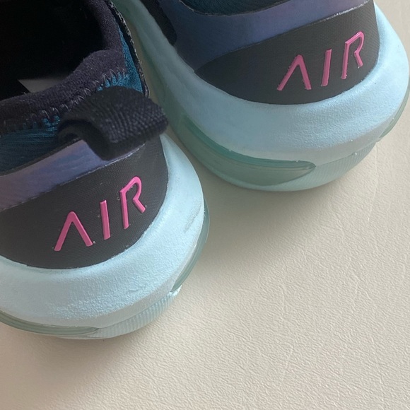 MAKE AN OFFER ✅ Nike air max women’s shoes - Picture 5 of 9